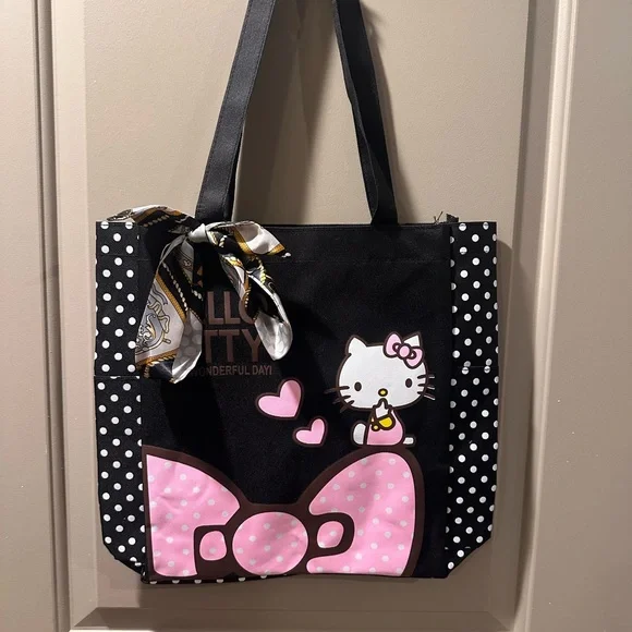 Hello Kitty Black Polka Dot Tote Bag - Picture 1 of 5